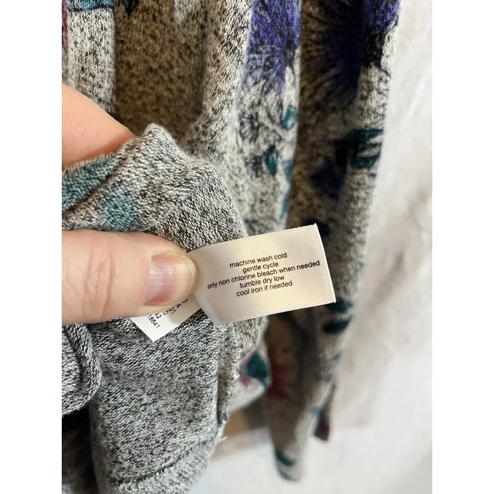 Lane Bryant Women’s 18/20 Gray Floral Long Sleeve Long Length Blouse - Picture 4 of 9